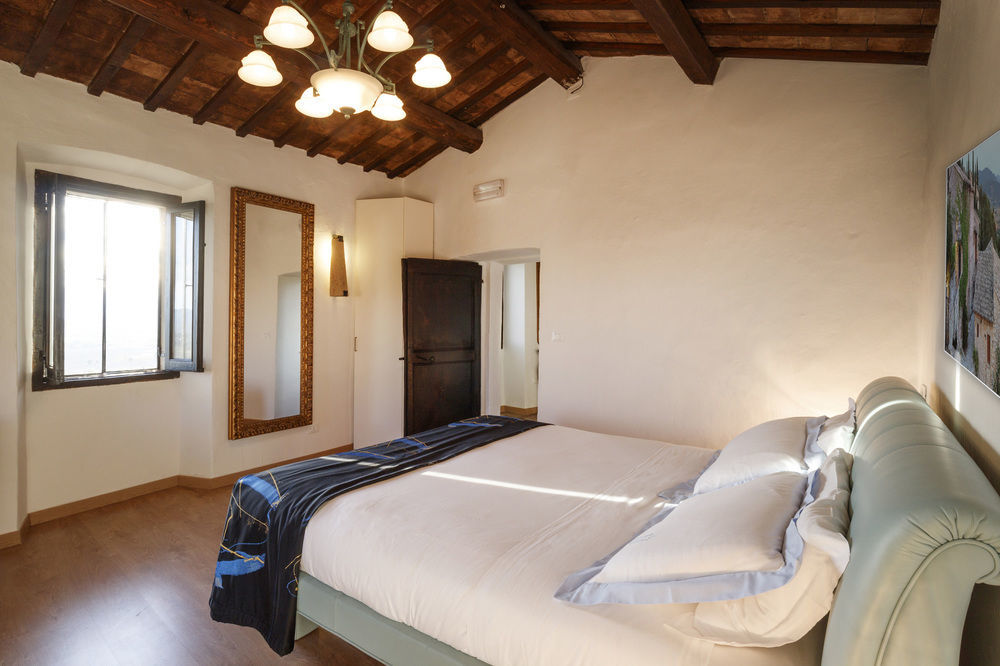 Relais Borgo Lizori Country House Campello sul Clitunno Exterior photo