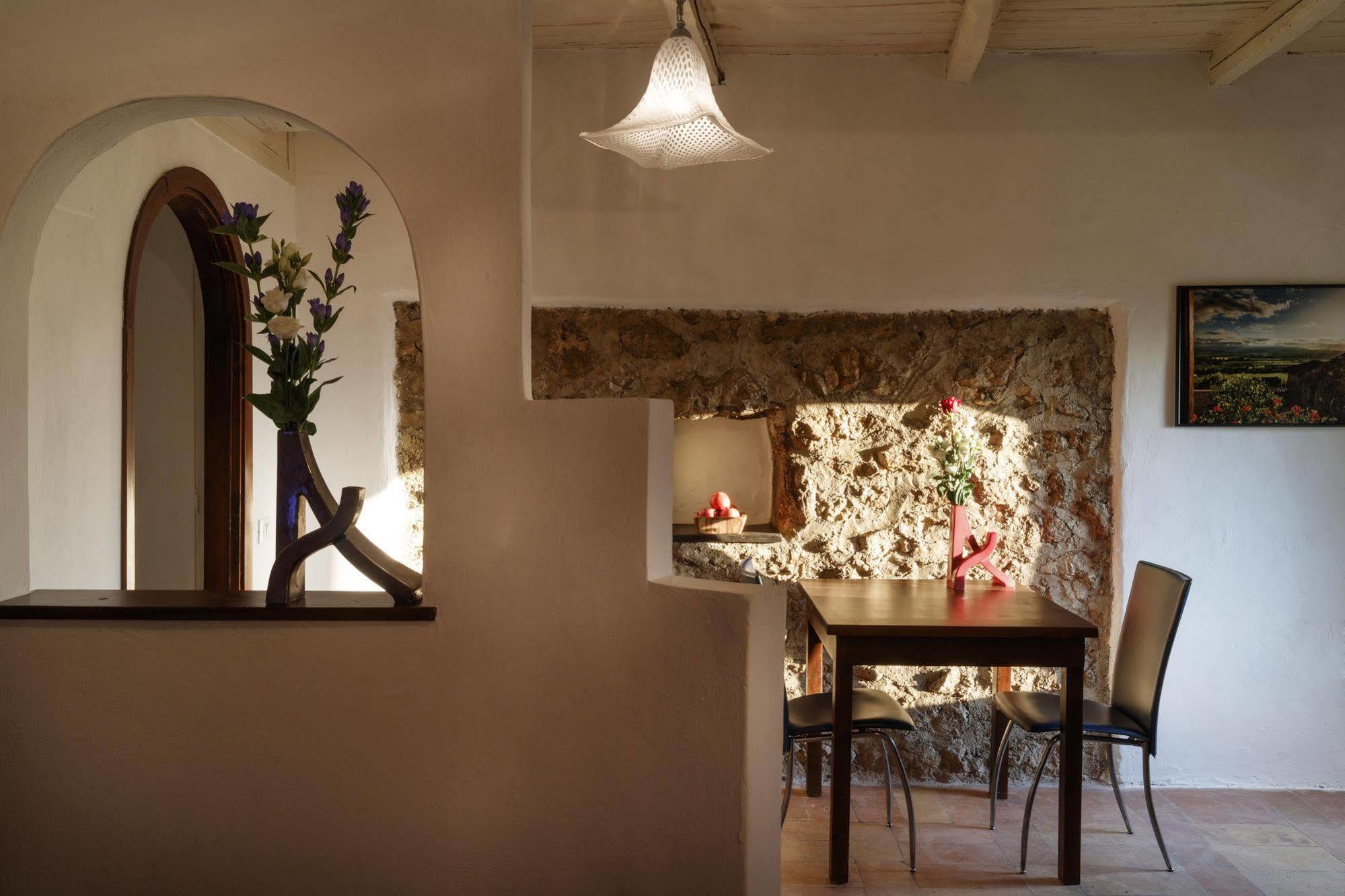 Relais Borgo Lizori Country House Campello sul Clitunno Exterior photo