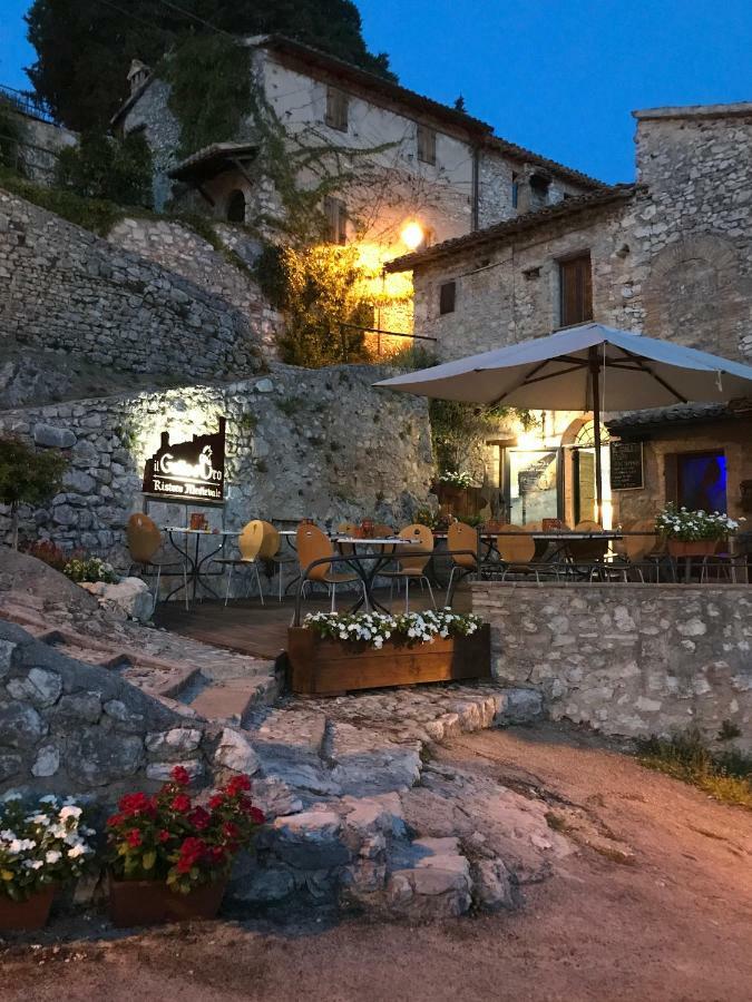 Relais Borgo Lizori Country House Campello sul Clitunno Exterior photo